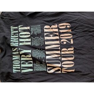 Thomas Rhett Very Hot Summer Tour 2019 Graphic T-Shirt Black Medium